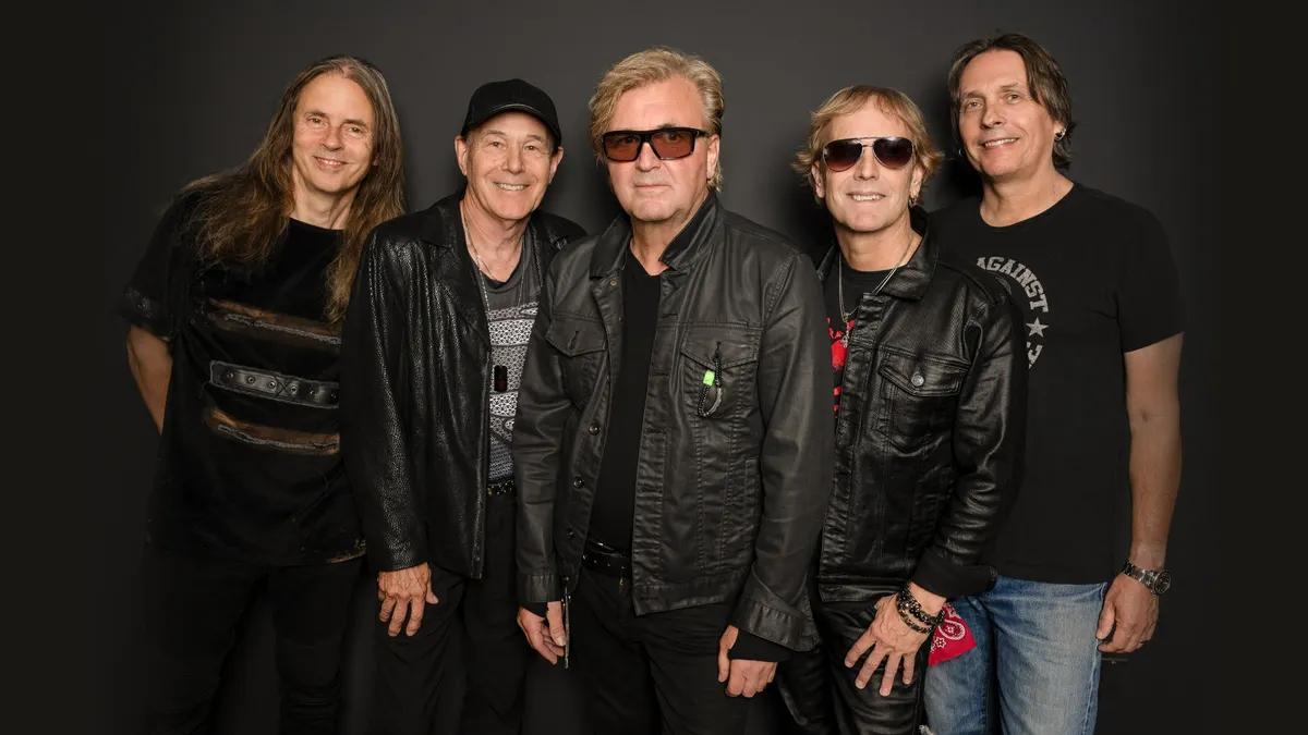 Honeymoon Suite